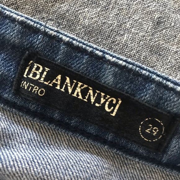 • PRICE FIRM ‼️  BLANK NYC | 29 | Distressed | Step-hem - Picture 9 of 12